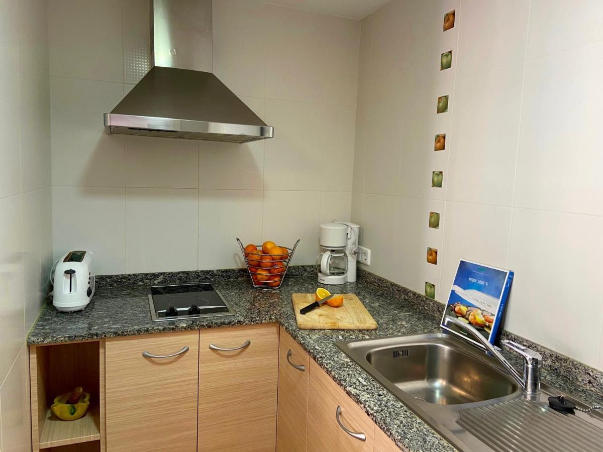 Apartamentos Aquarium. 150 Metros Playa. Росас Экстерьер фото