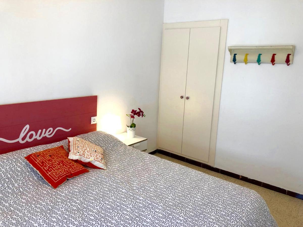 Apartamentos Aquarium. 150 Metros Playa. Росас Экстерьер фото